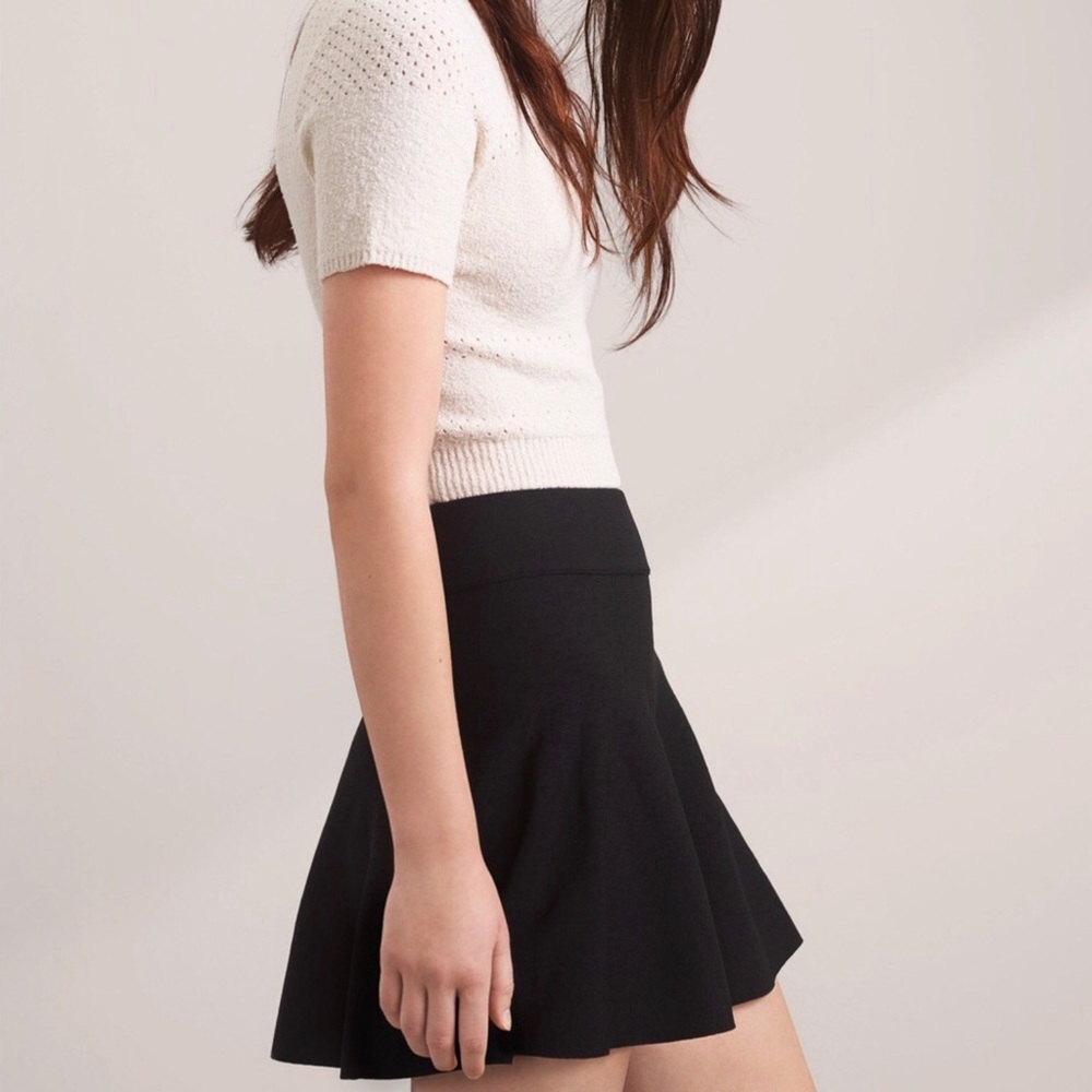 BNWT TALULA Vanderbilt skirt. Darkness white